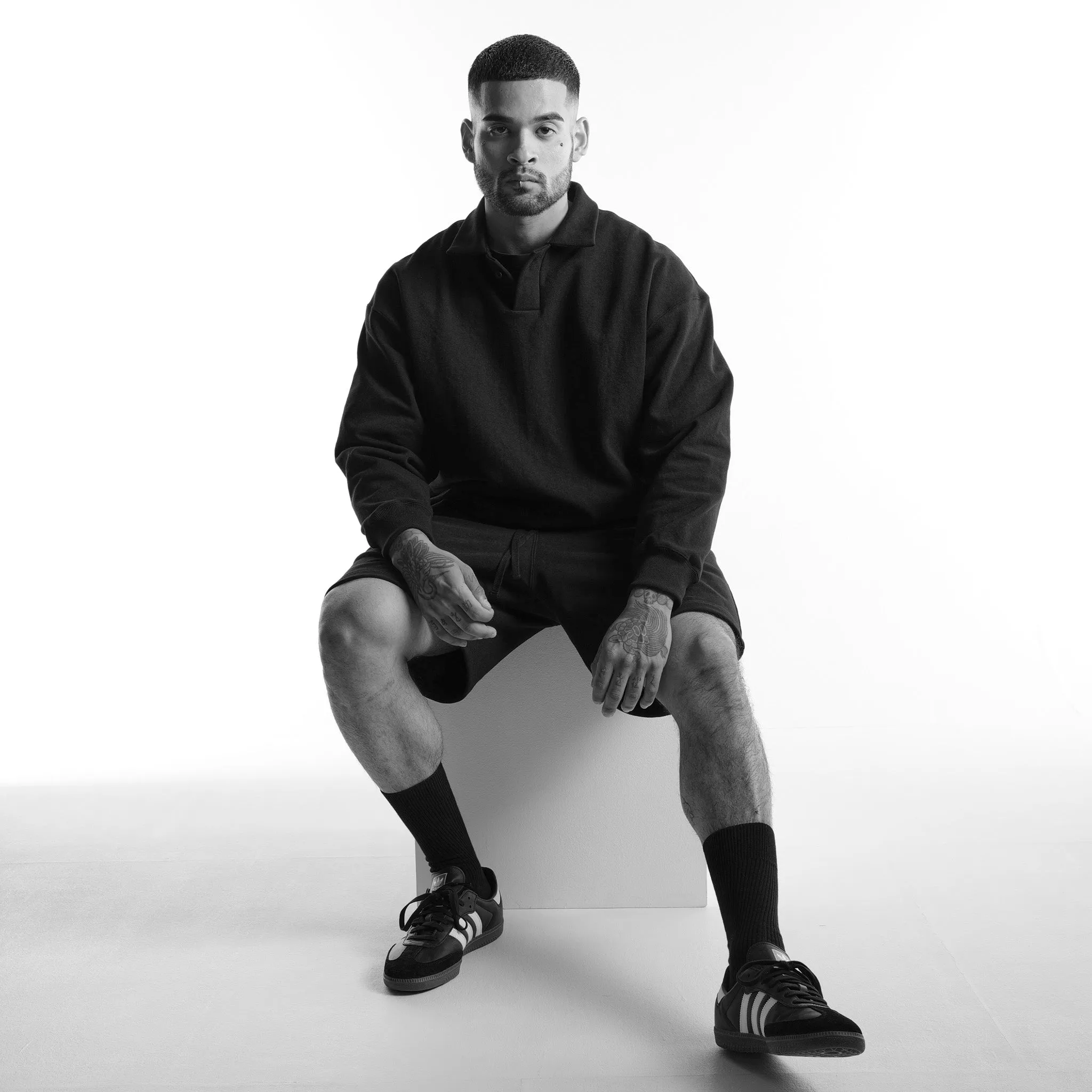 Classic Football Sweat Shirts - Black