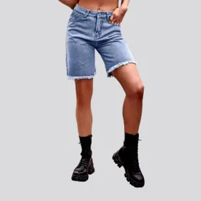 Frayed-hem denim shorts
 for ladies