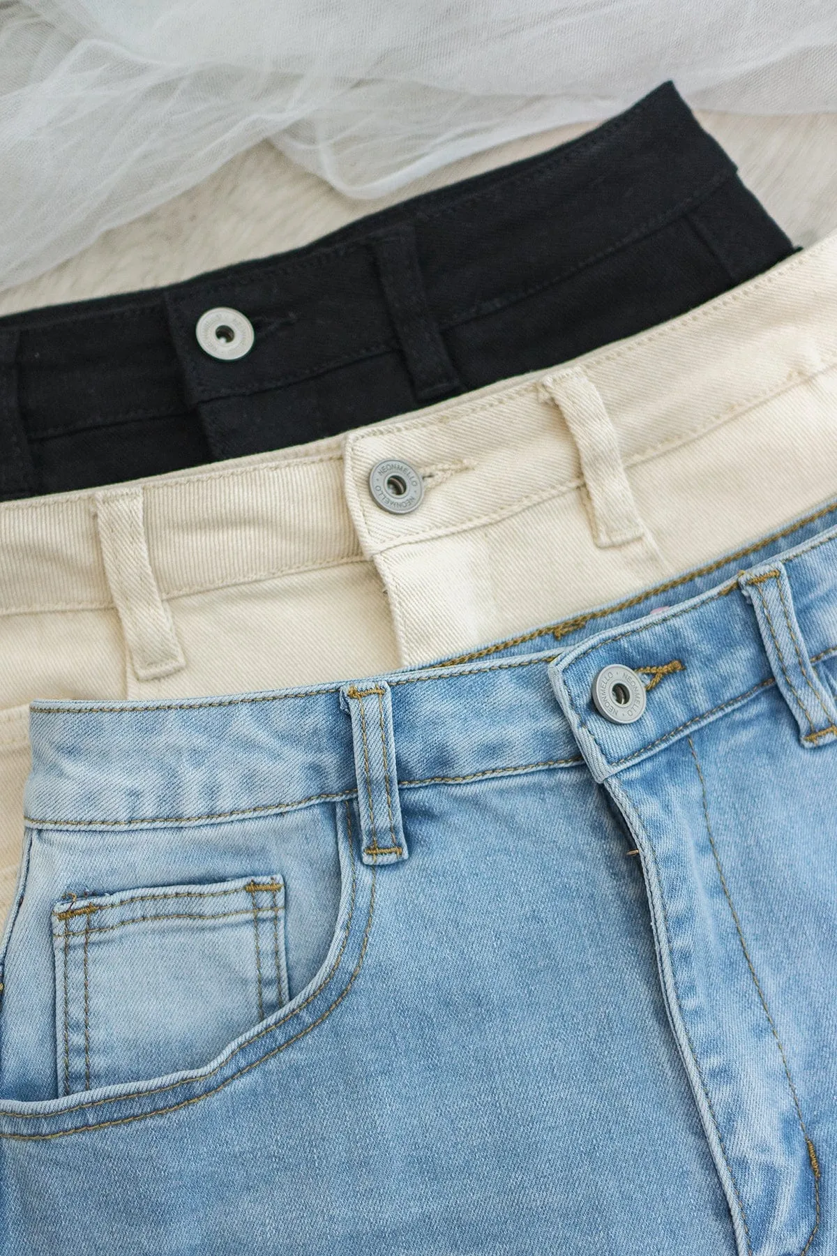 KELLY HIGH WAIST DENIM SHORTS IN ECRU