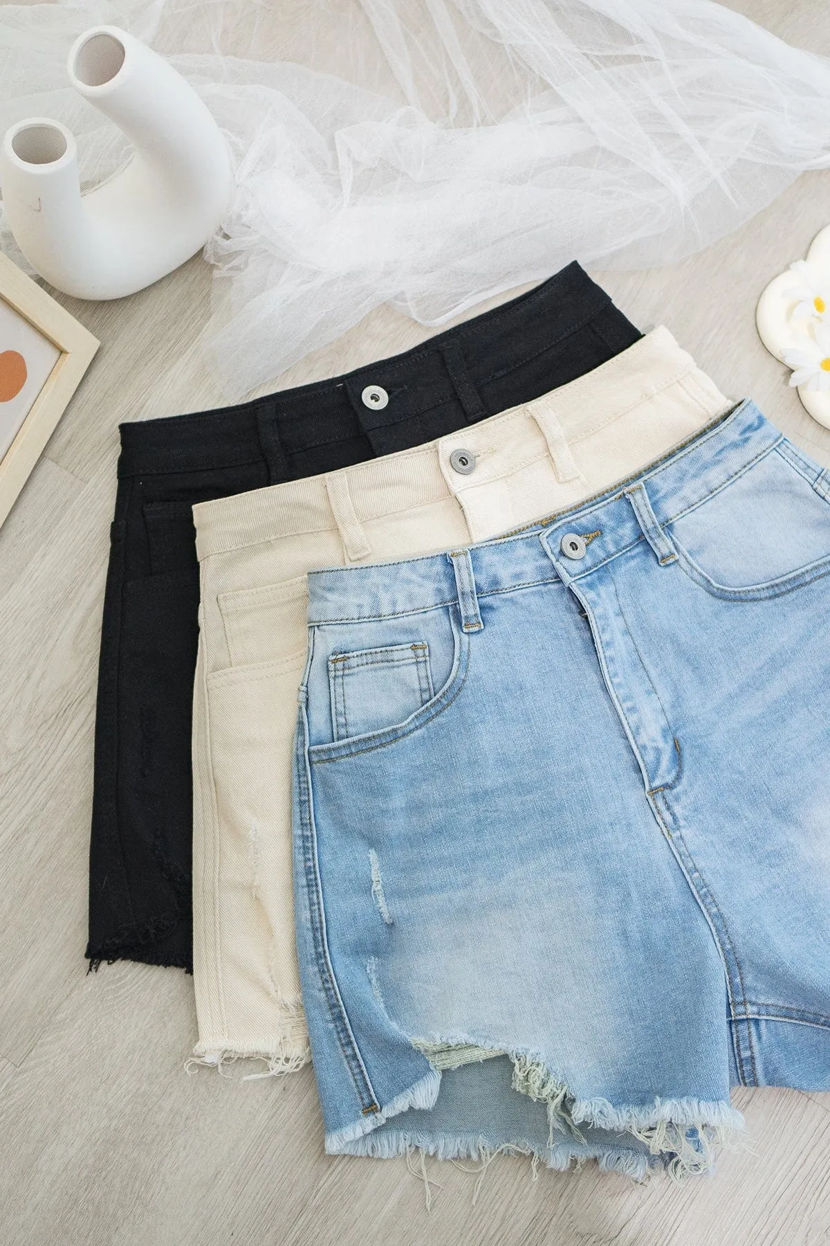 KELLY HIGH WAIST DENIM SHORTS IN ECRU