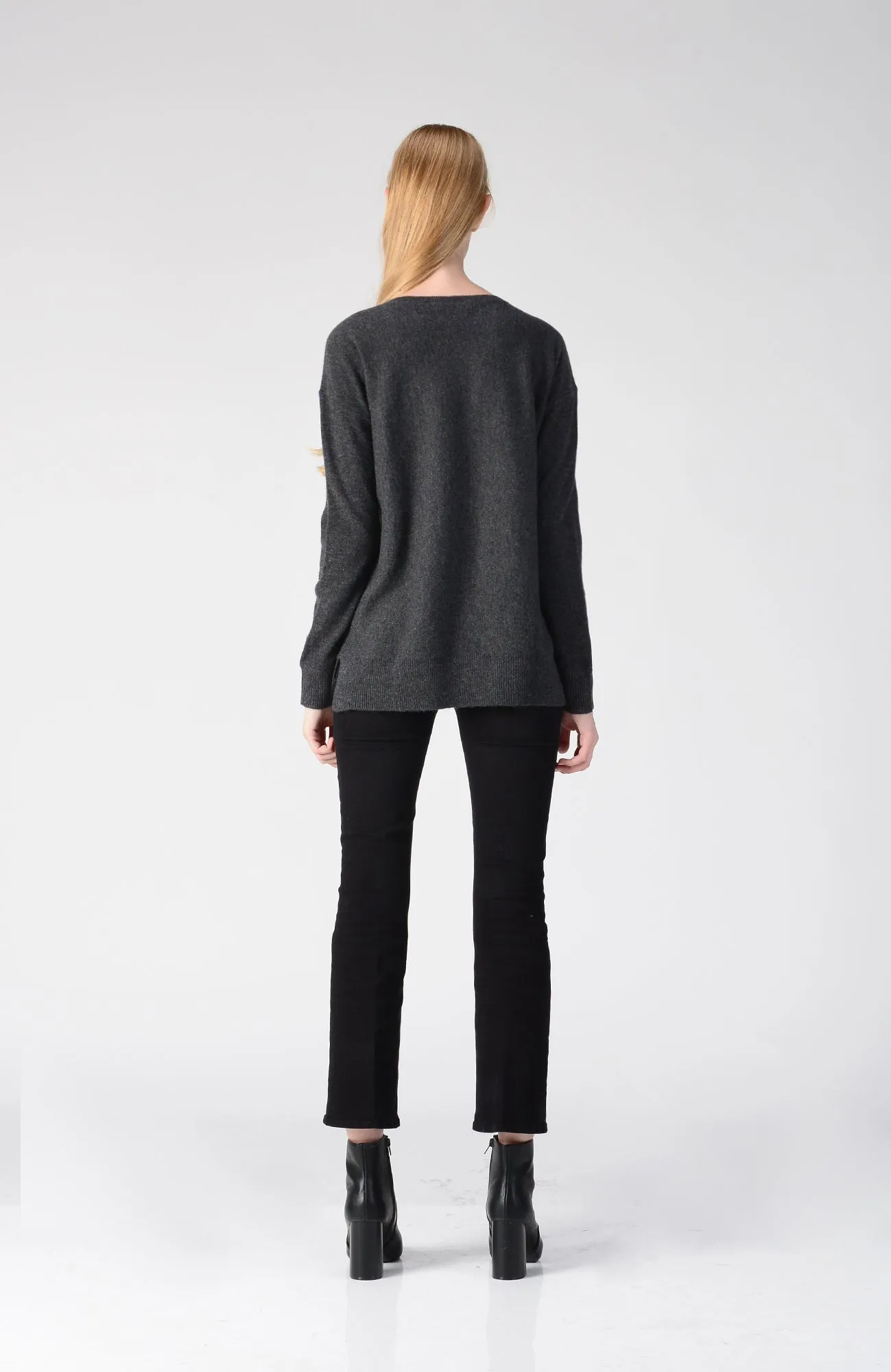 Loose Fit Sweater_Graphite