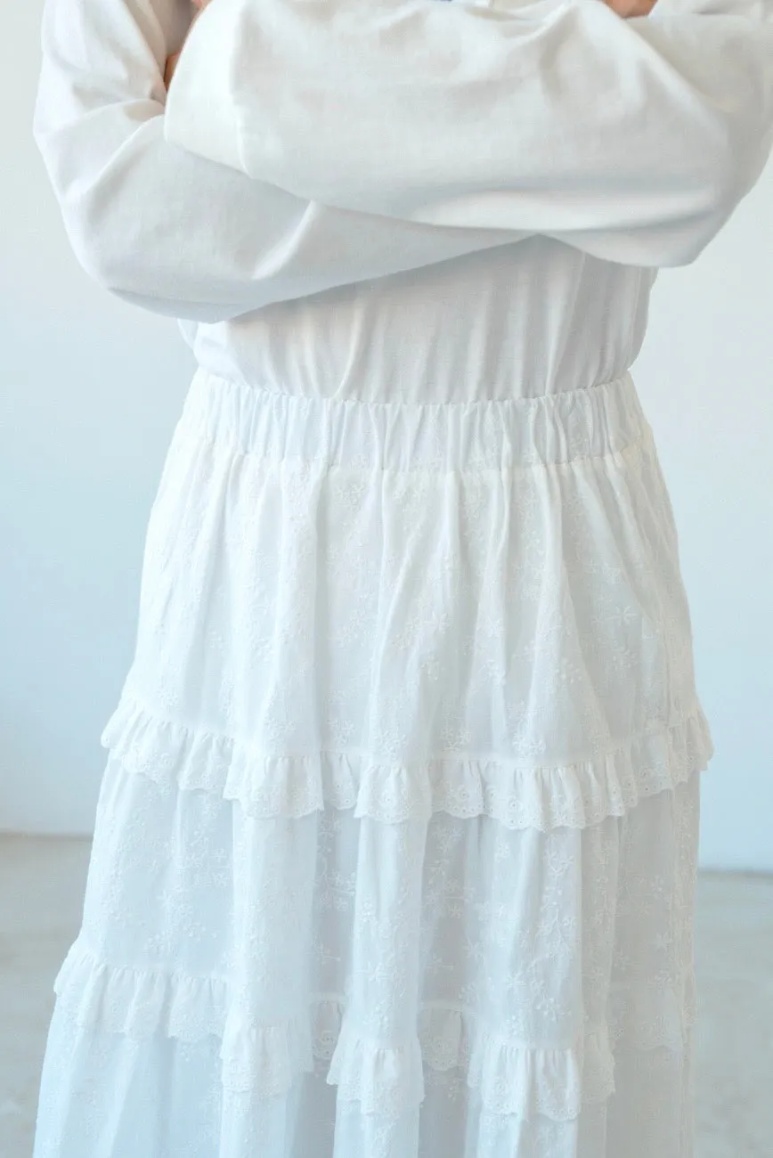 WHITE BRODERIE ANGLAISE COTTON POPLIN SKIRT *LAST 2*